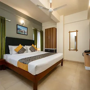 Hotel Cj Grande By Jesway &, Kochi