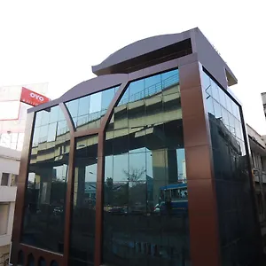 Hotel Oyo 7771 Ern Station, Kochi