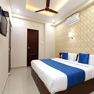 Hotel Oyo 6728 Almas Residency, Kochi