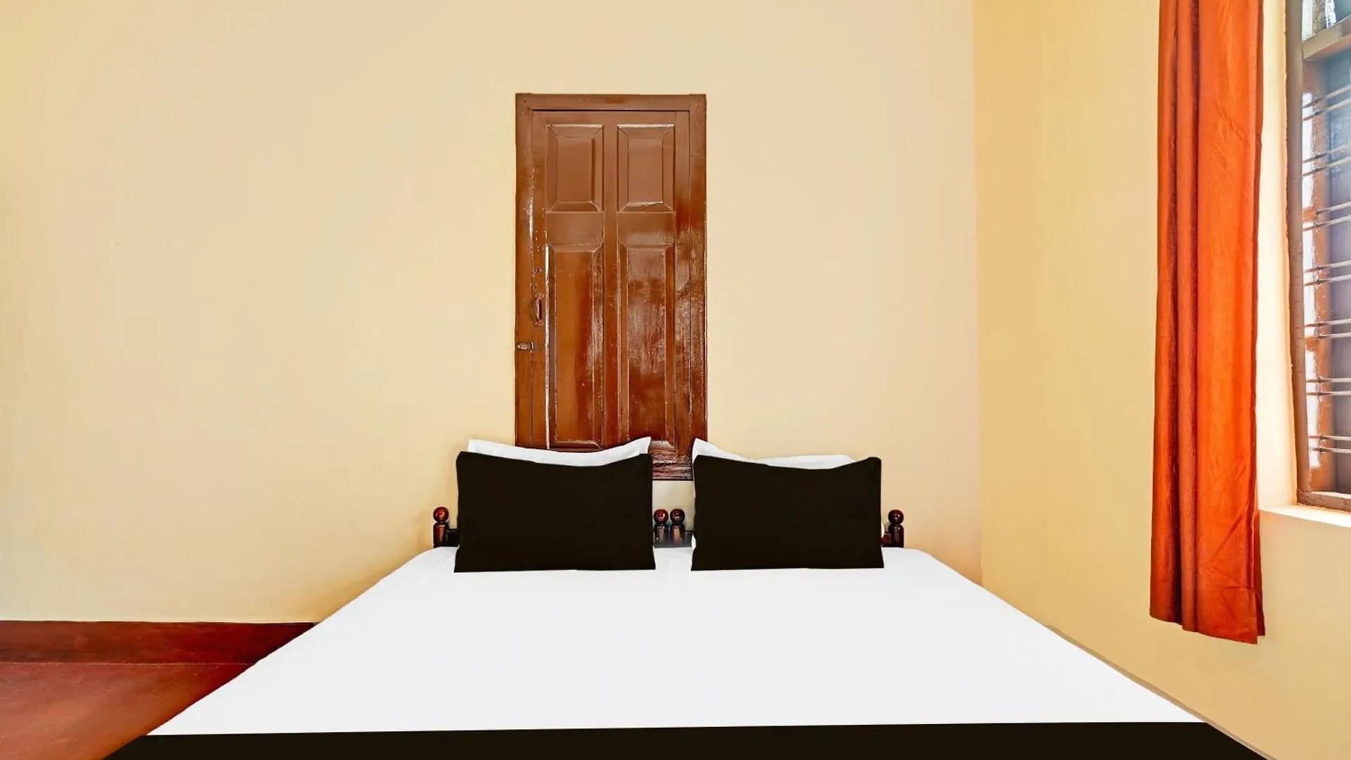 Hotel O Sreemagam Kochi