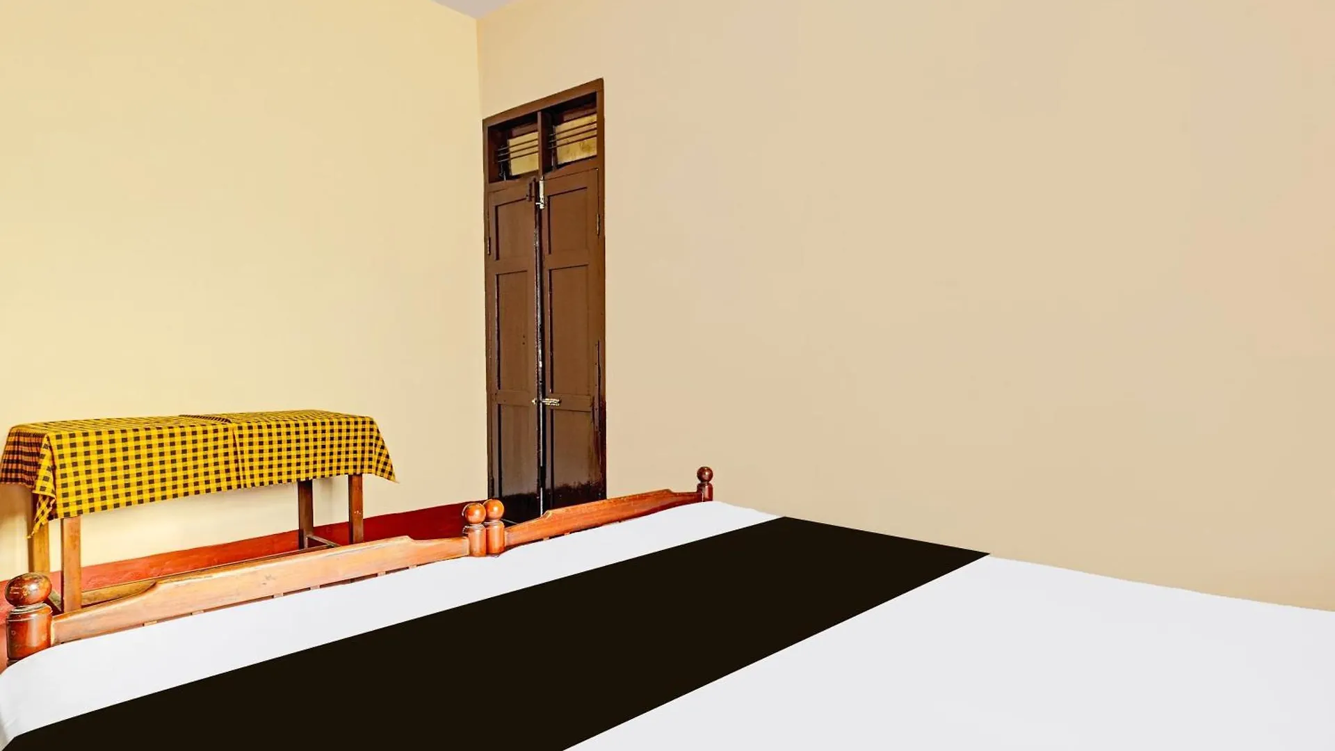 ***  Hotel O Sreemagam Kochi India